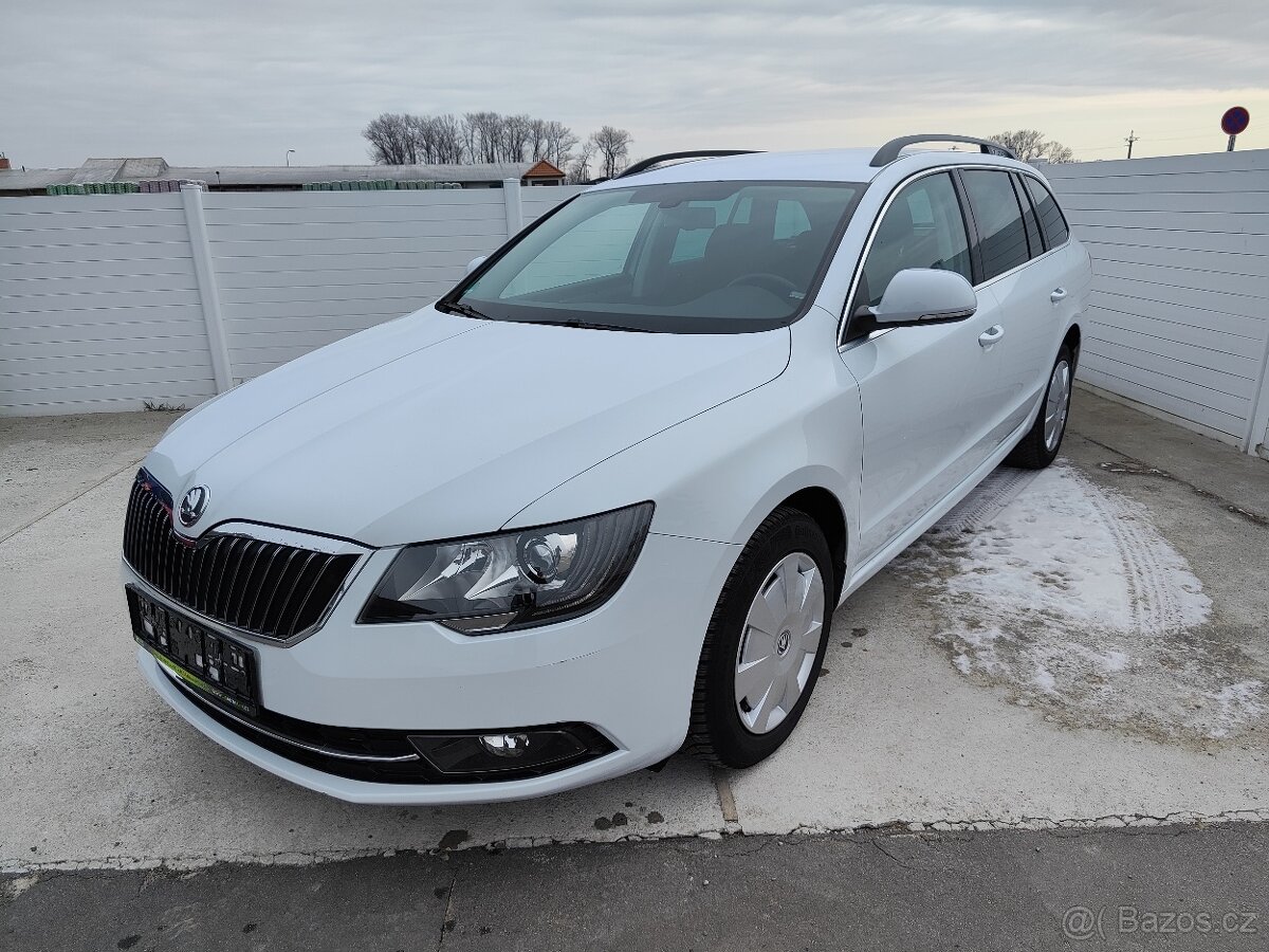 ŠKODA SUPERB COMBI FL 2.0 TDI 103 kW DSG EXCLUSIVE / XENONY