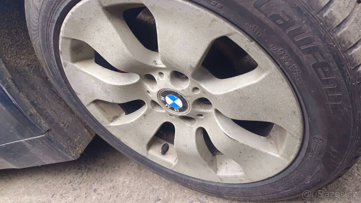 Kola BMW zimní 225/50 R17