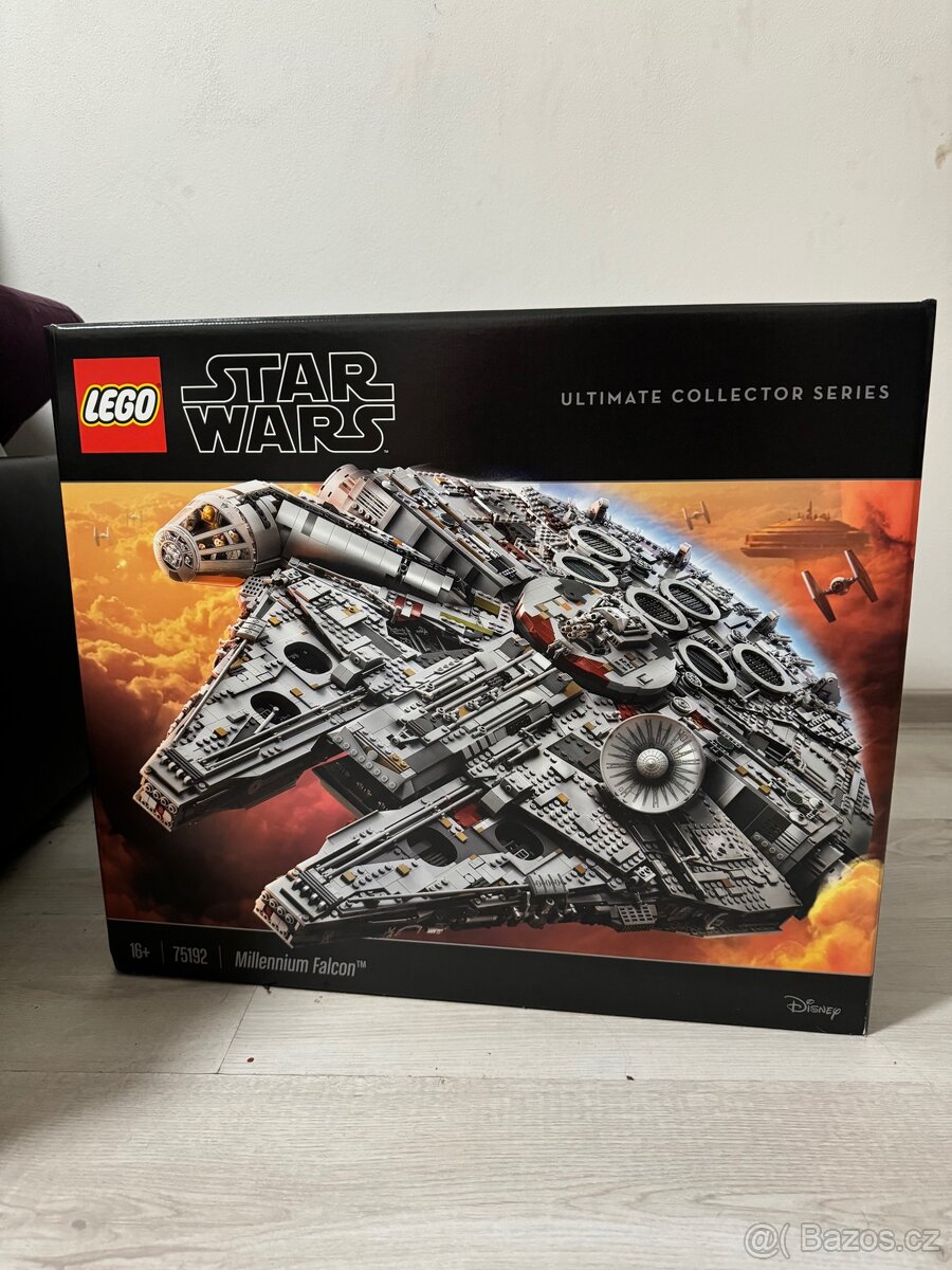 O Star Wars 75192 Millennium Falcon