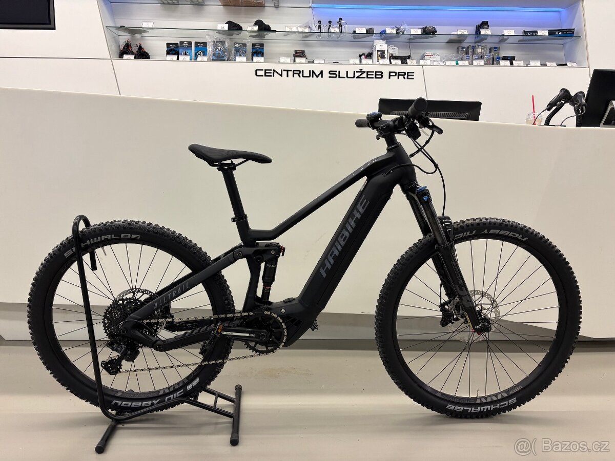 Elektrokolo Haibike AllTrail 3 vel. S a L, kola 29/27,5"