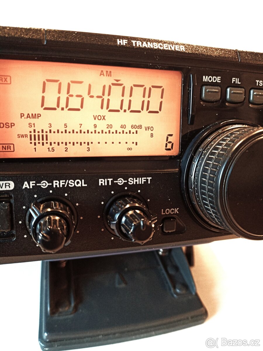 ICOM IC-718 HF Base Trnsceiver 100W