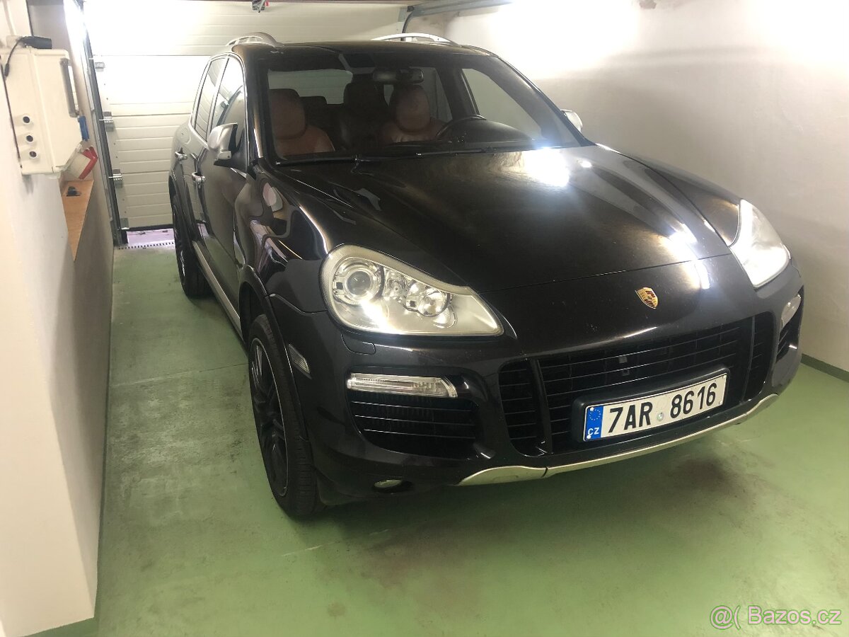 Porsche Cayenne Turbo 4.8