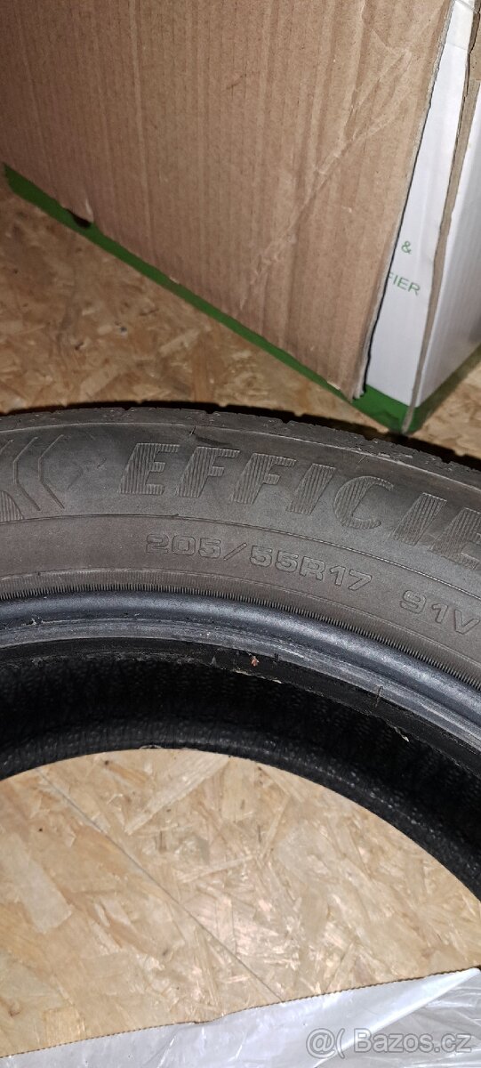 2x letni pneu Good Year, 205/55R17