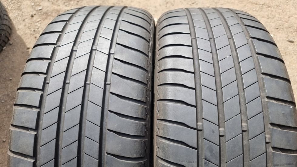 Letní pneu 215/55/17 Bridgestone