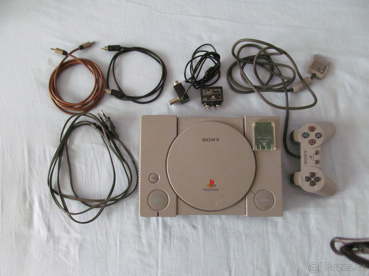 PLAYSTATION 1 SCPH-1002