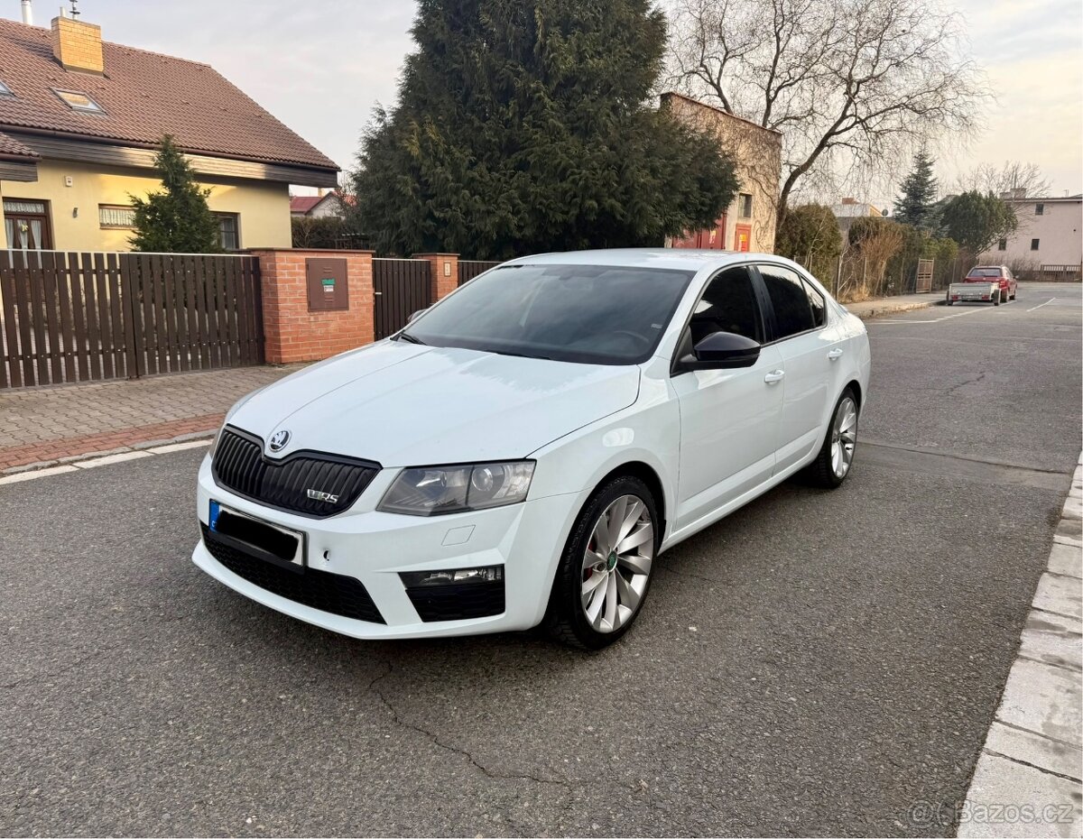 Octavia RS 2016 2.0 TDi 135kw, Pěkný stav