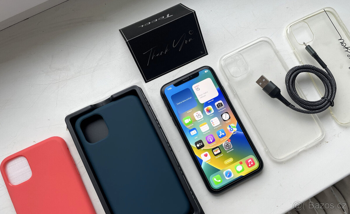 PĚKNÝ PLNĚ FUNKČNÍ - Apple Iphone 11 64GB black + dárky