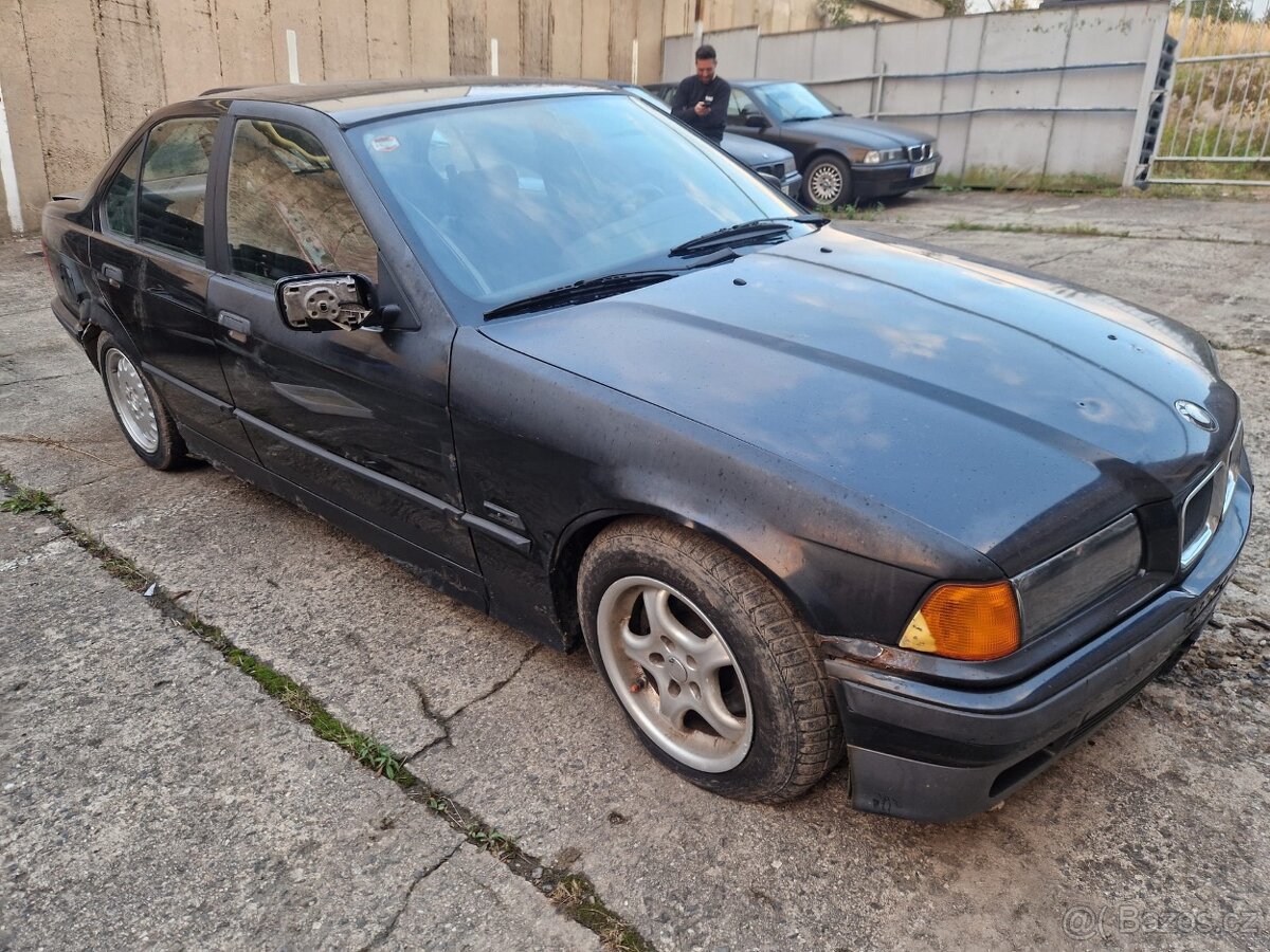 BMW E36 320i M52