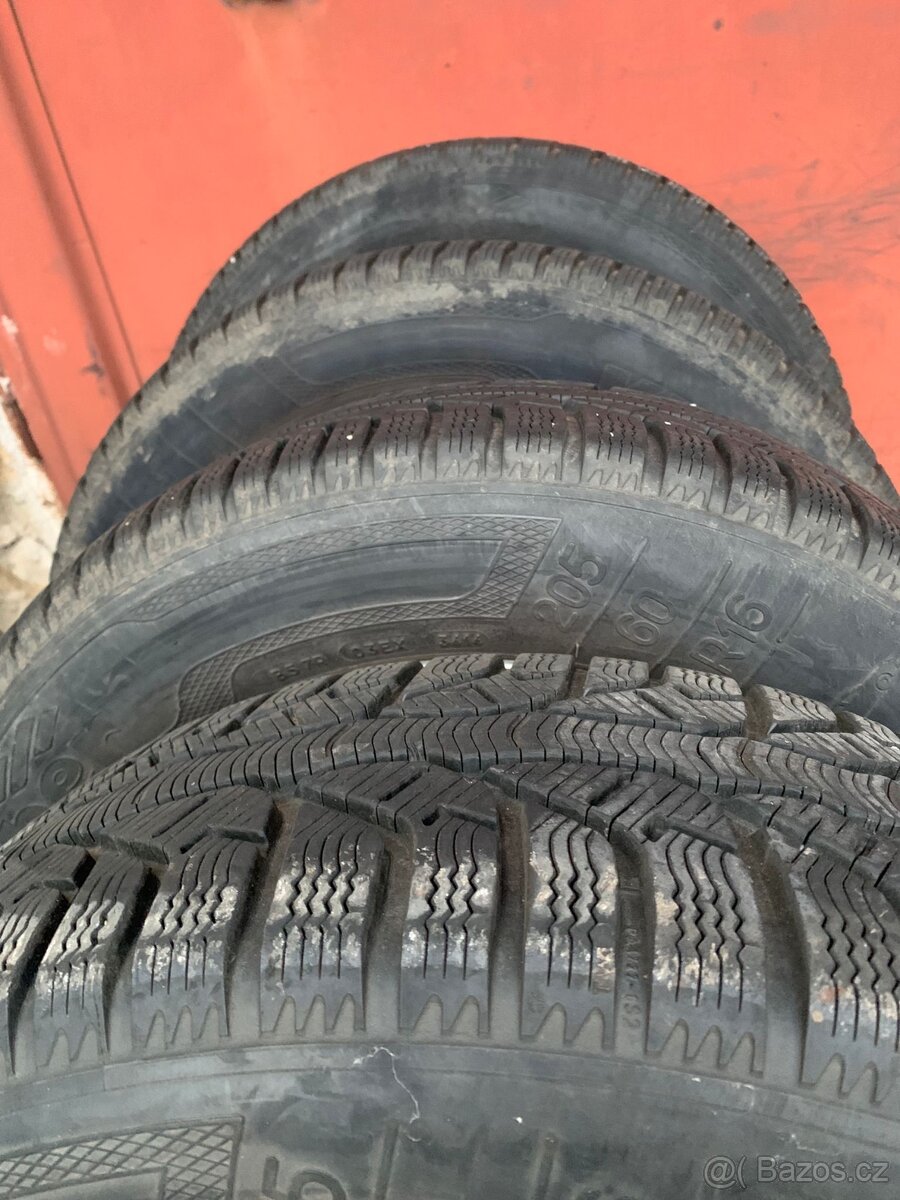 Zimní pneu 205/60 R16