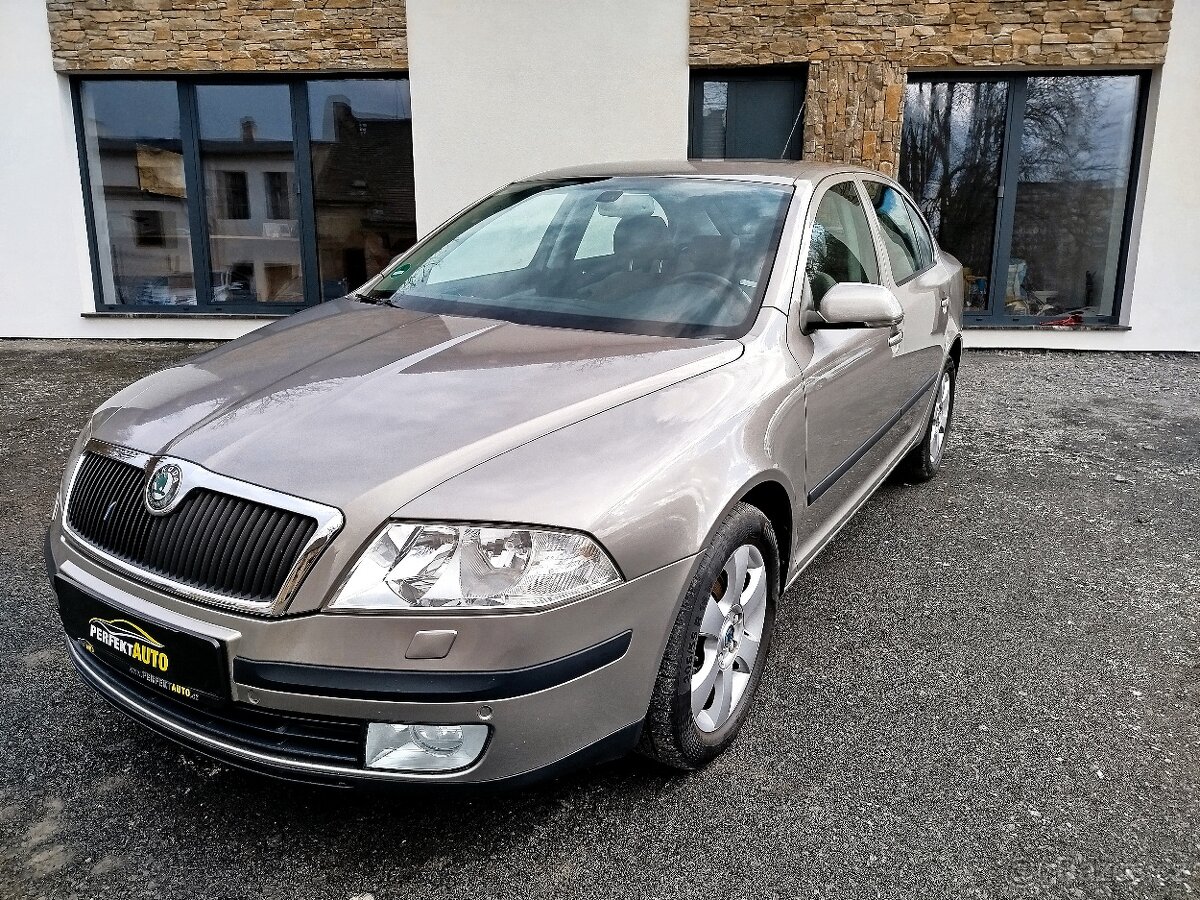 Octavia, 1,6 i, výbava AMBIENTE, r.v.7/2007.155 416 Km