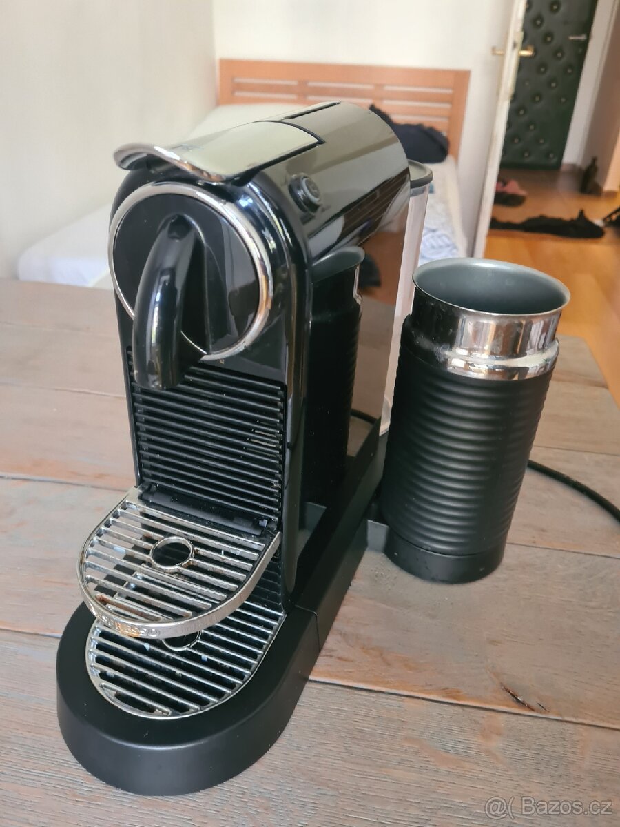 Kávovar Nespresso De'Longhi CitiZ Black EN267.BAE