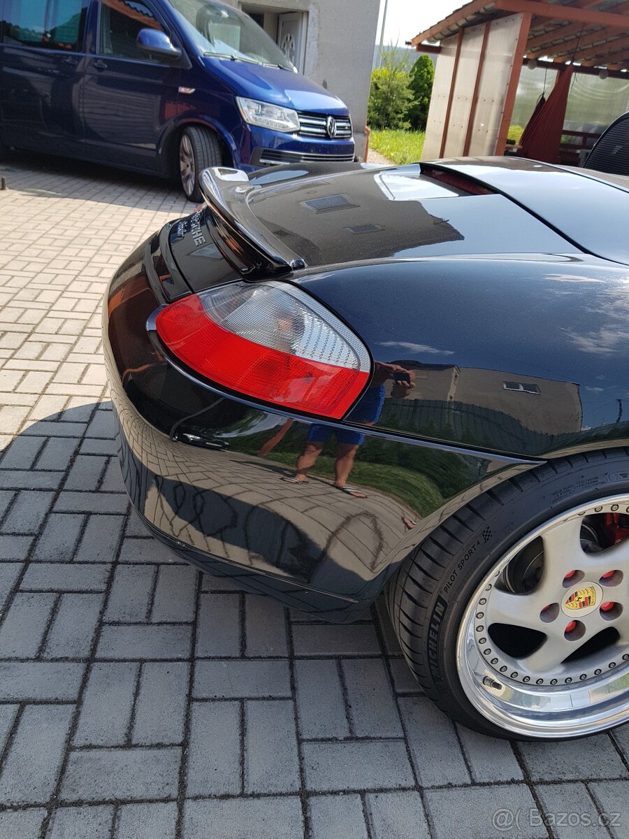 Prodám zadní nárazník na Porsche Boxster 986