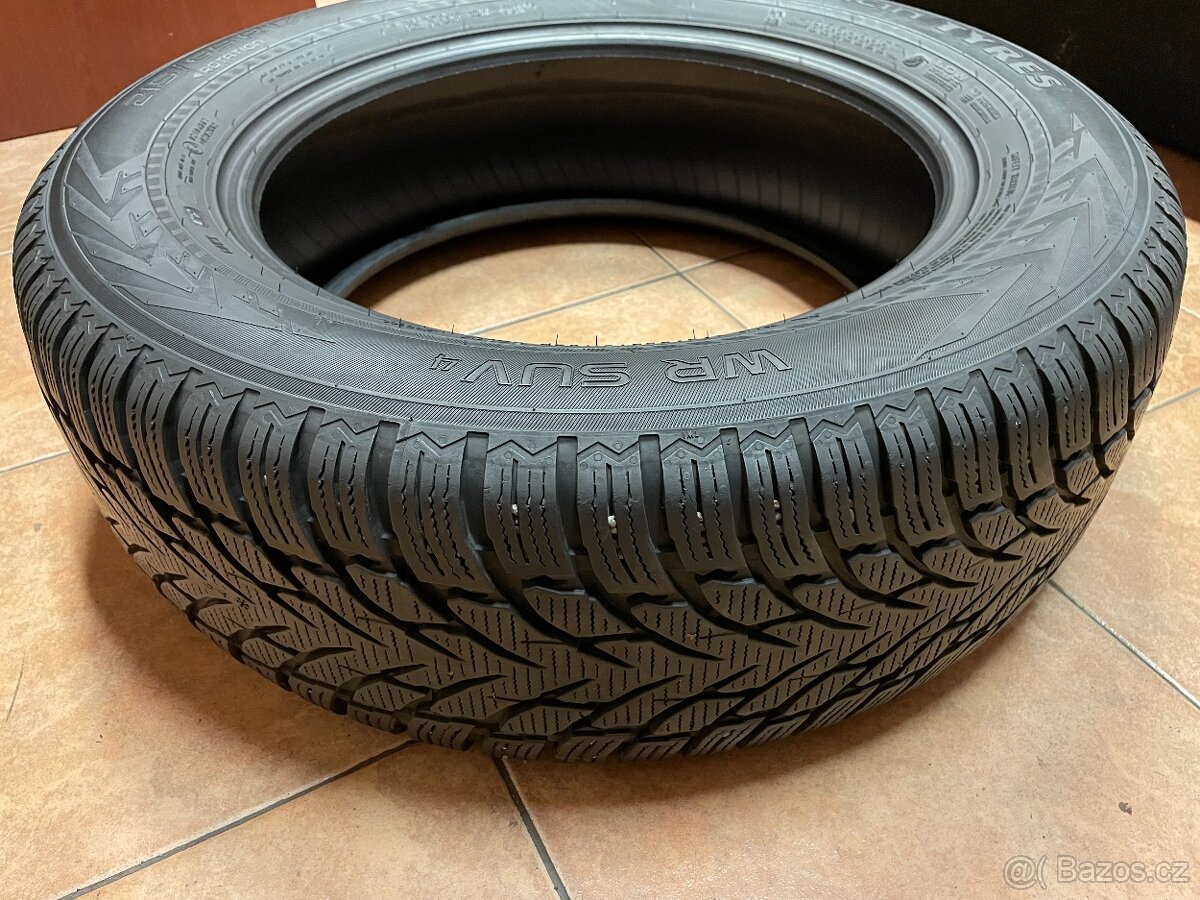 215/65R17 103H NOKIAN WR SUV 4 XL, prodám použité zimní pneu