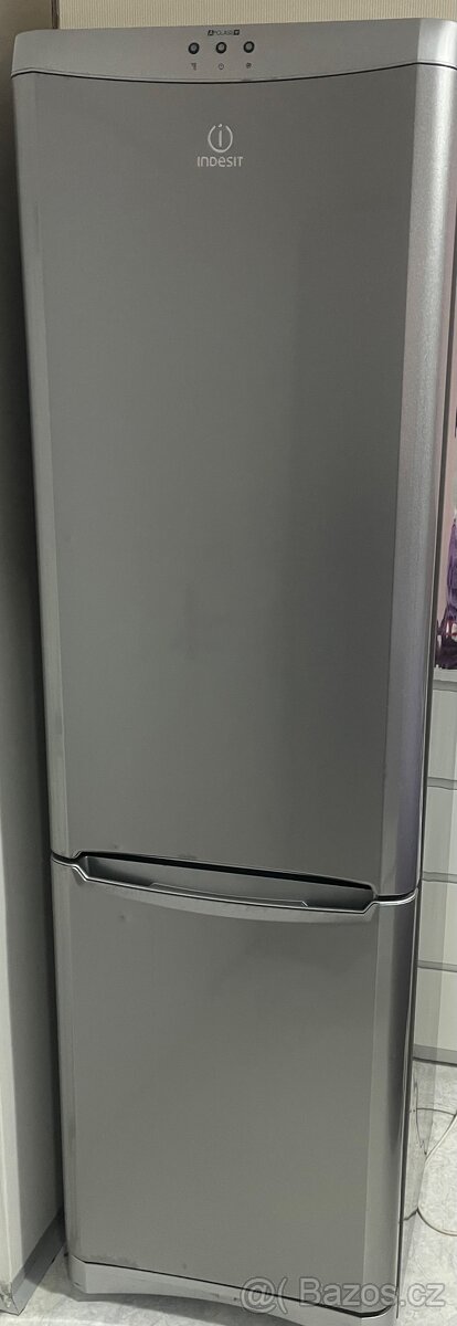 Indesit lednice A+