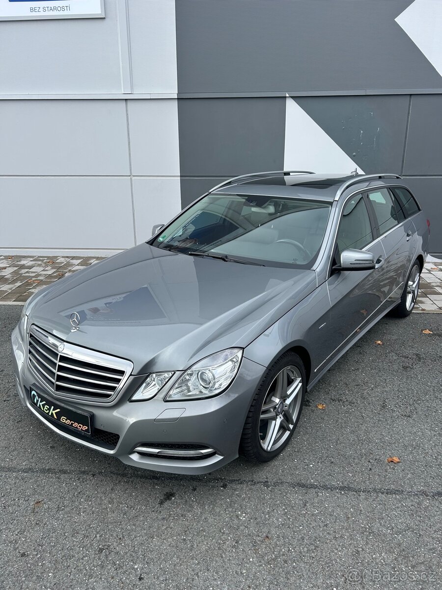 Mercedes Benz E 220 CDI Top stav