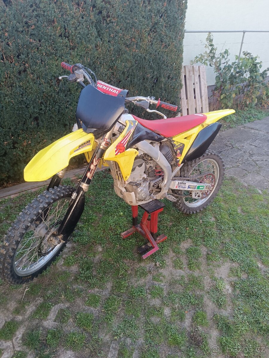 Suzuki rmz 250