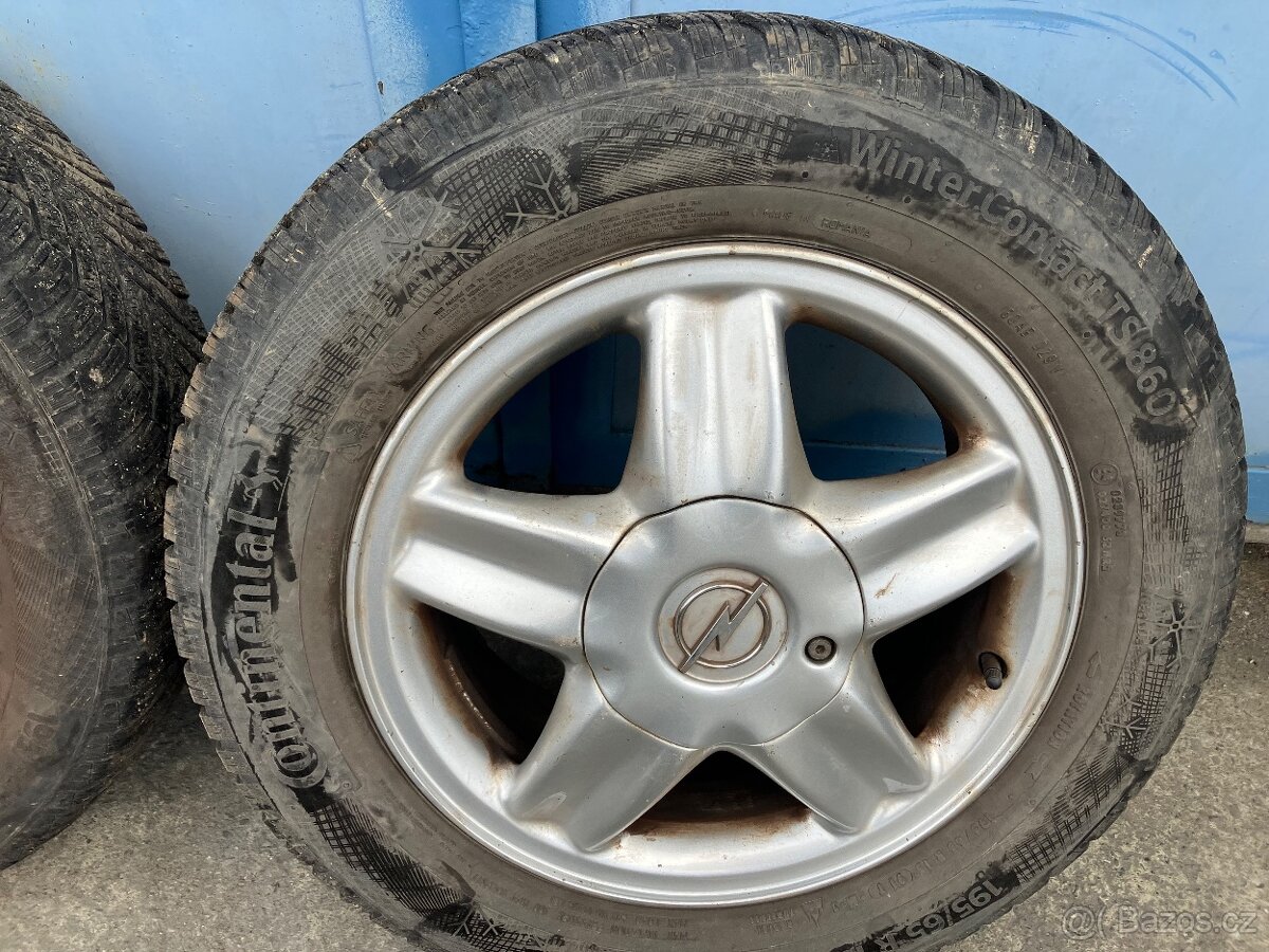 Zimní sada pneu 195/65R15 continental