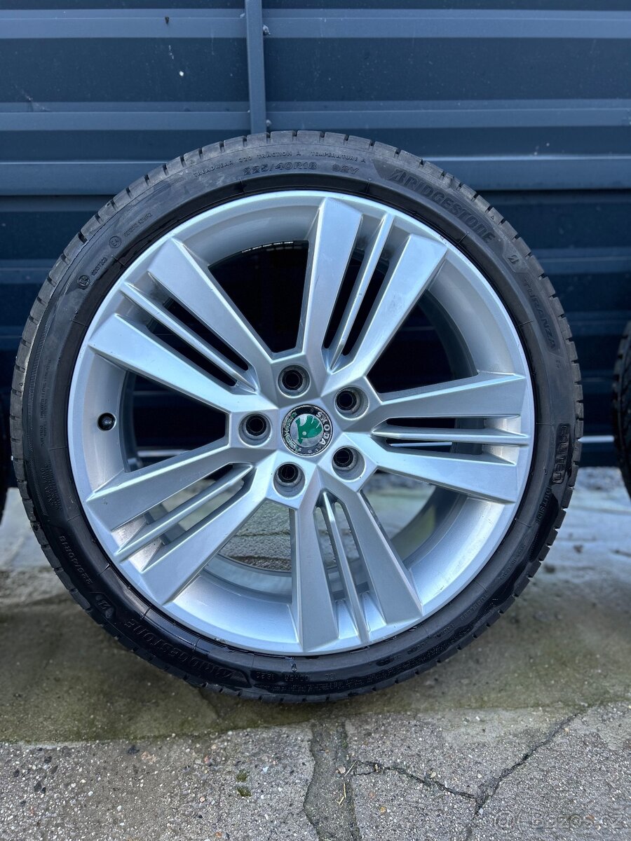 ALU kola 5x112 s letními pneu 225/40R18 Bridgestone