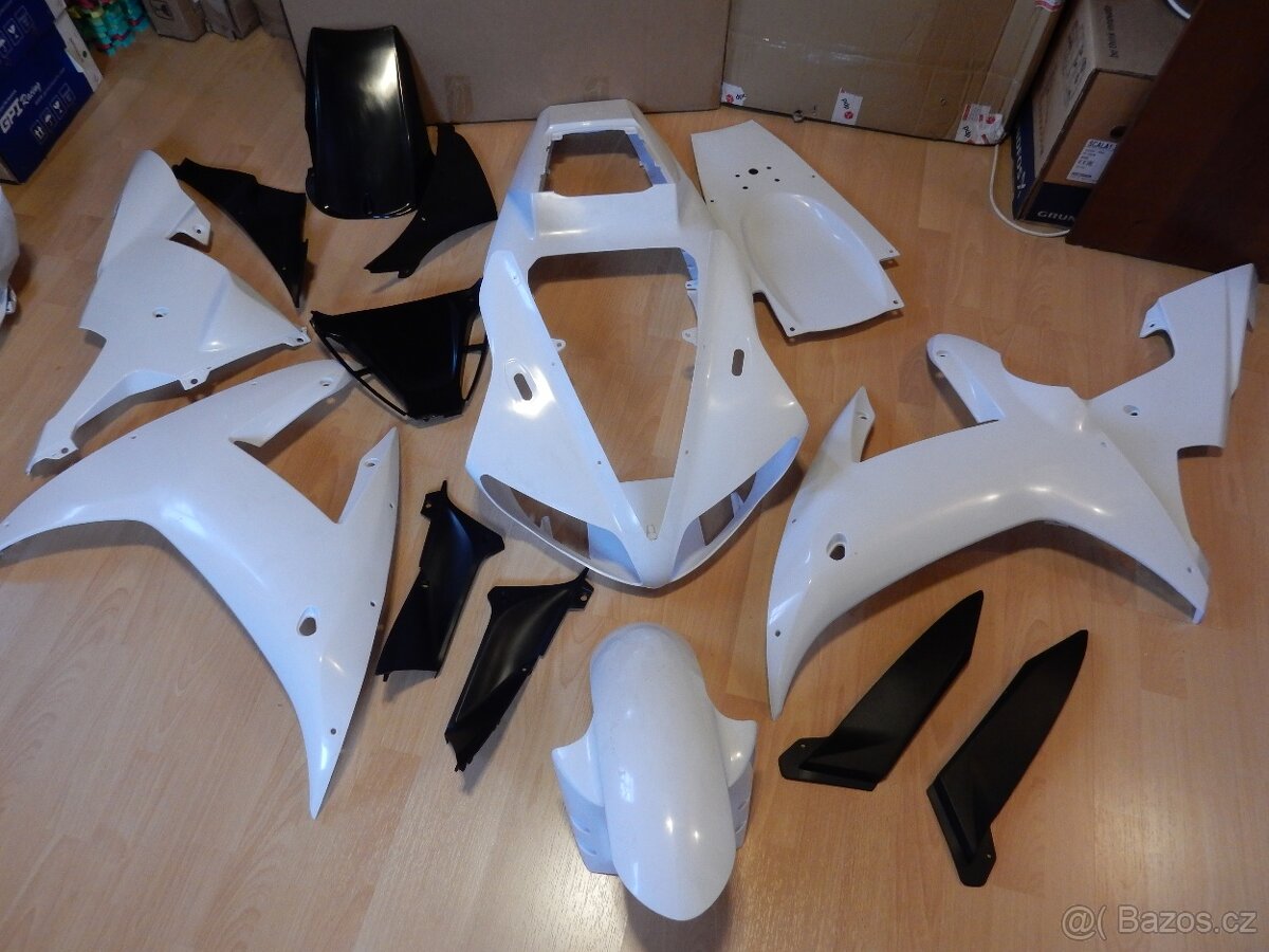 Yamaha r1 rn09 kapoty plasty