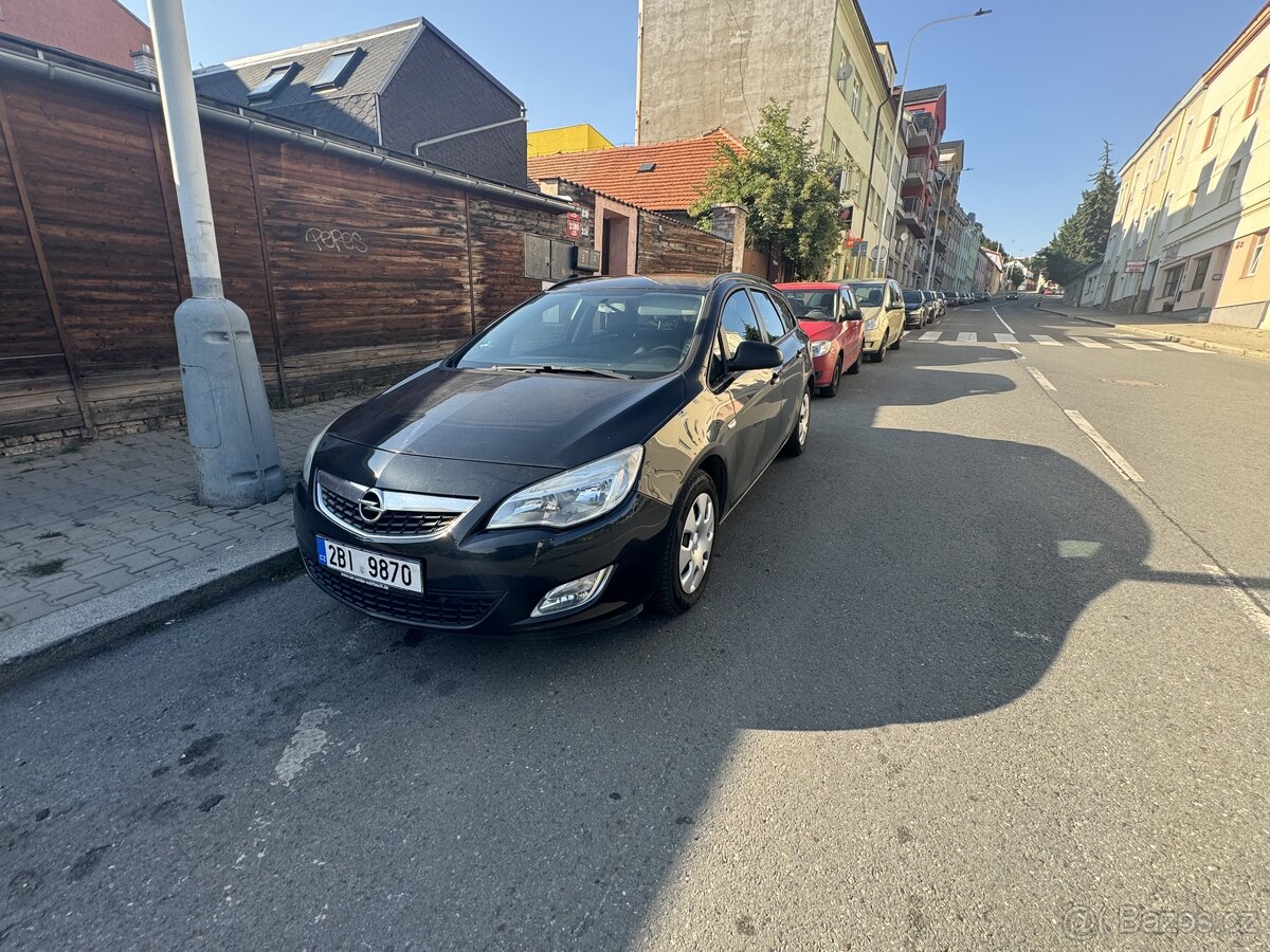 Opel astra j sport