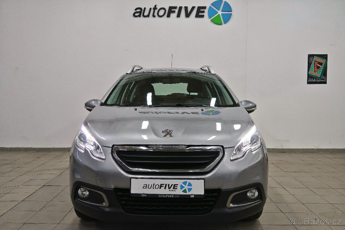 Peugeot 2008 1.2 VTi,1.MAJ.,TAŽNÉ,ZÁRUKA,NAVIGACE,54TKM