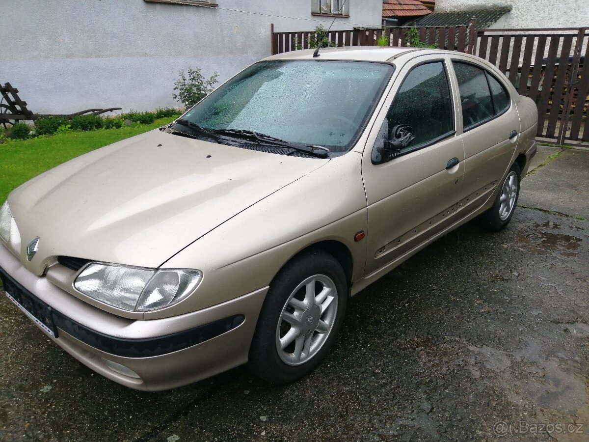 Renault megane 1.9 td 66 kw-řídící jednotka