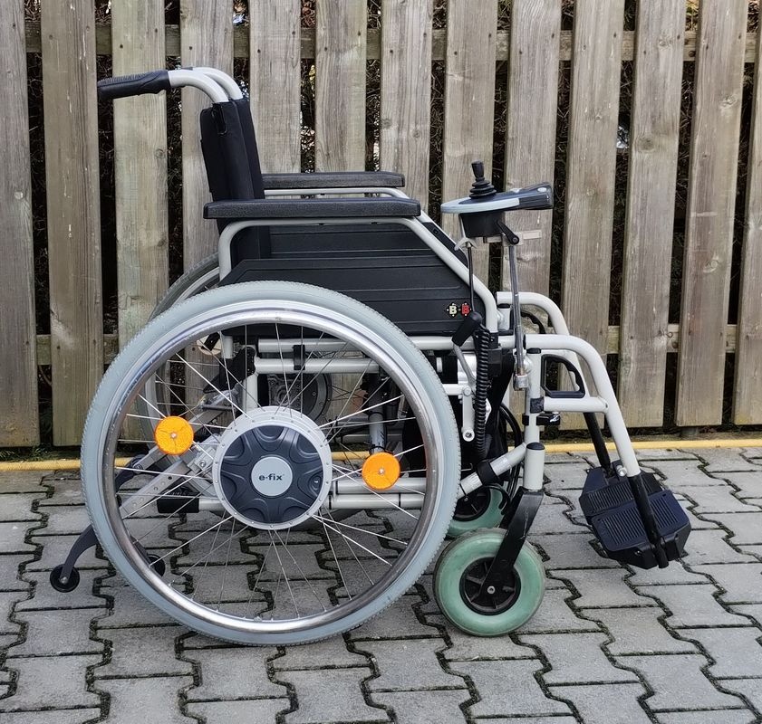 Invalidní vozík, s pohonem Alber e-fix 25