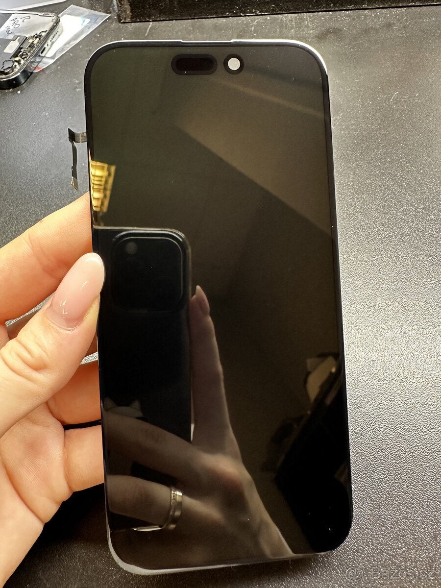 Originální LCD displej pro iPhone 15 Pro