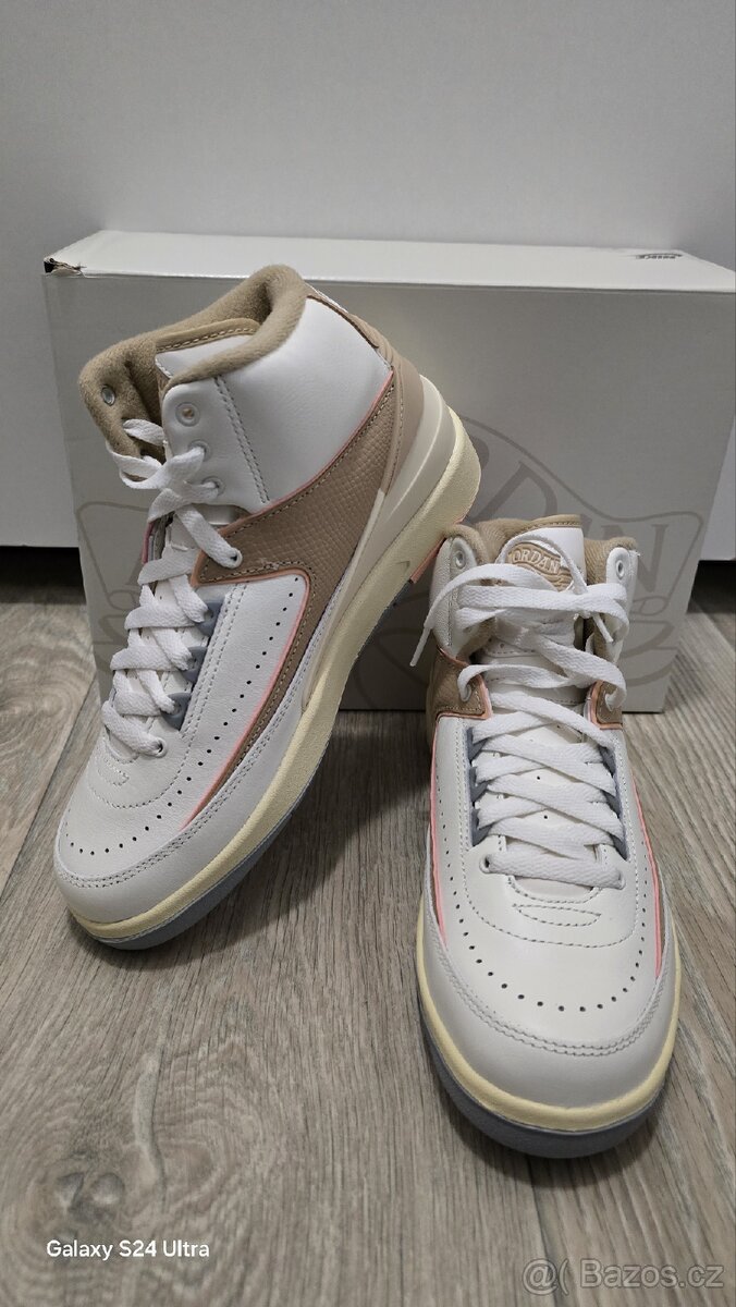 Nike Air Jordan 2 Retro