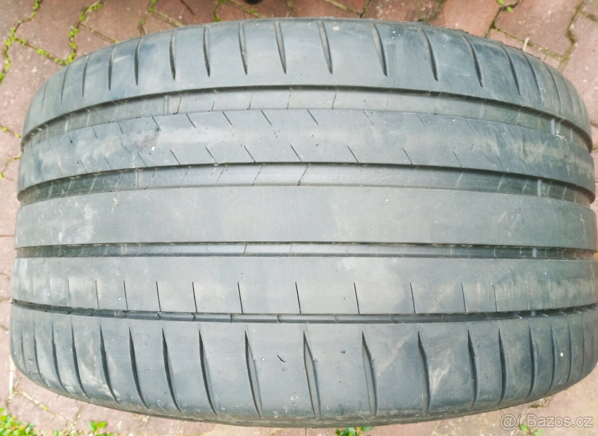 Pneu Michelin Pilot Sport 4 S 305/30/21 2 ks