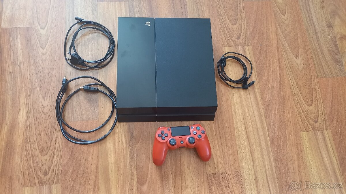 Prodám Playstation 4 500GB