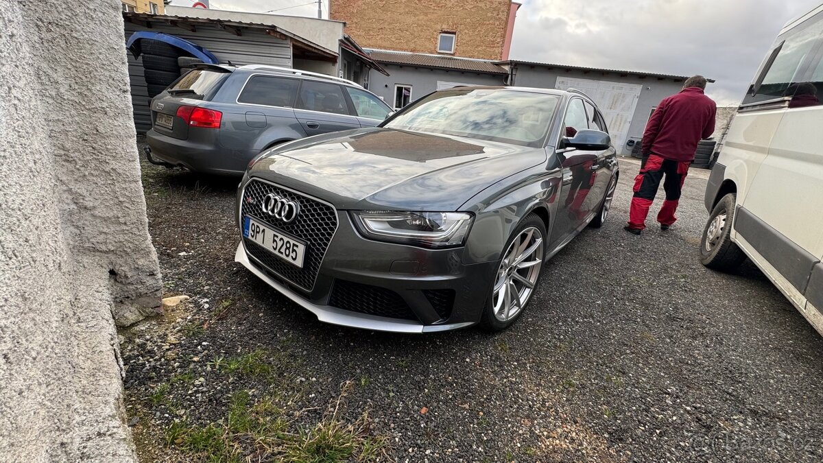 AUDI RS4 B8 4.2FSI 331kw