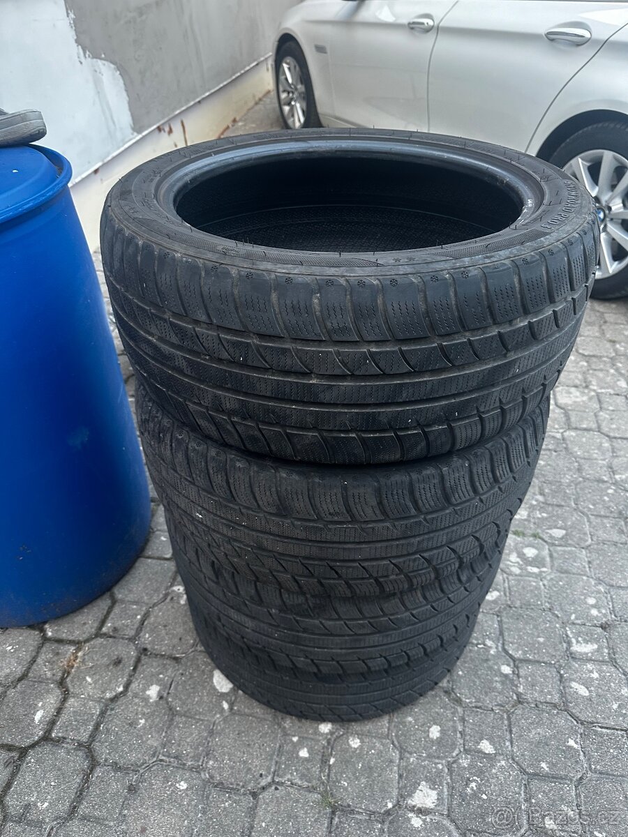 Pneumatiky zimní 245/45 R18 na dojetí