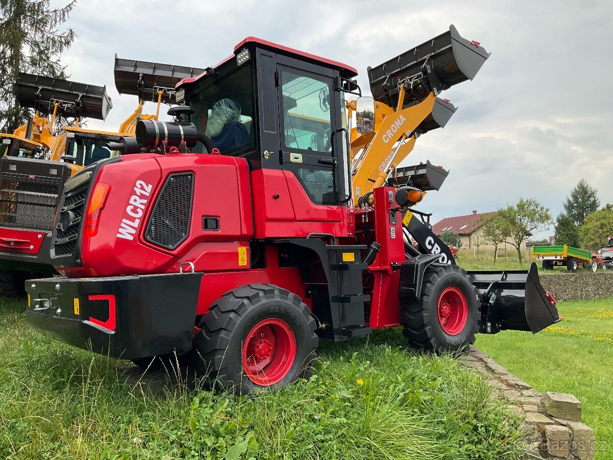 Kolový nakladač nosnost 1200 kg, hmotnost 3700 kg