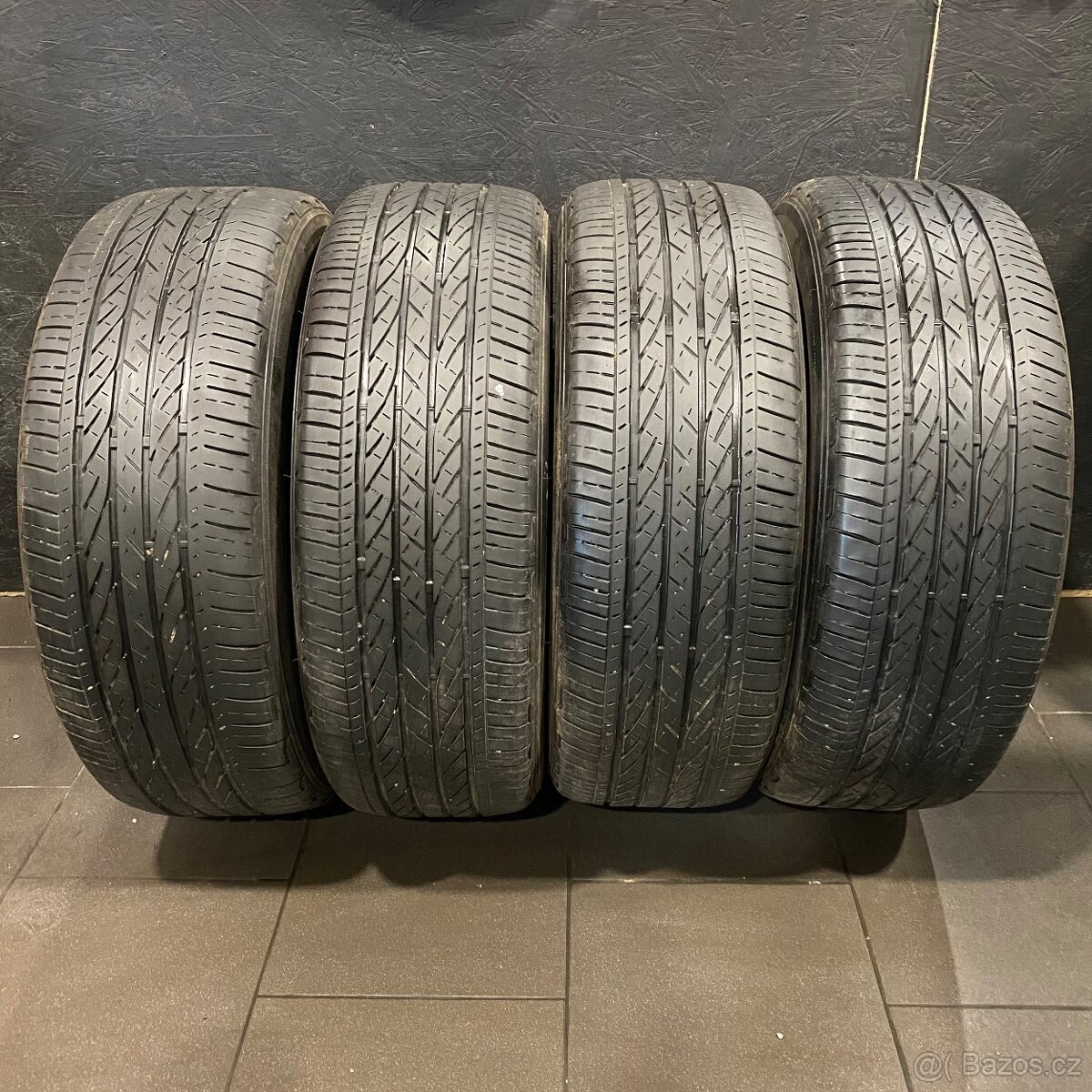 Sada pneu Bridgestone 215/60/17 96H