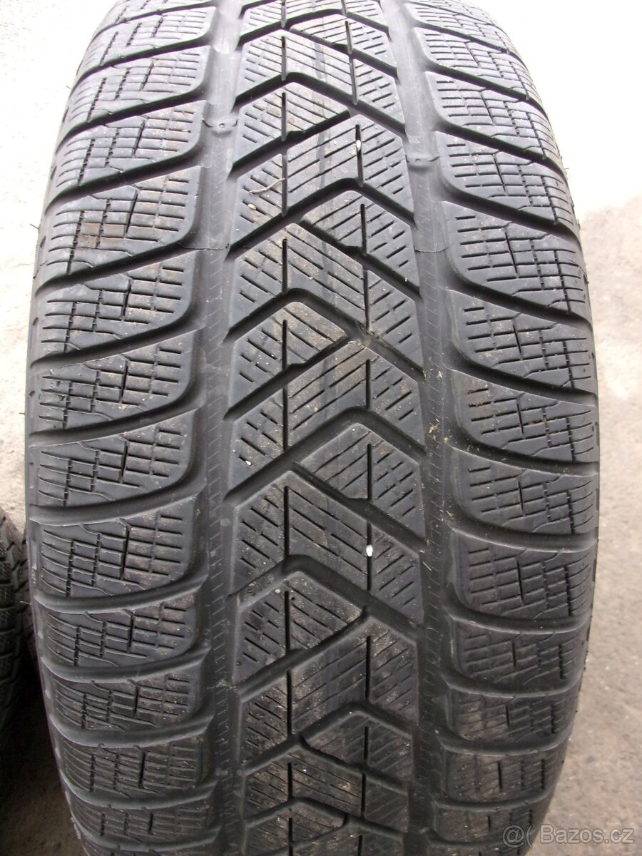 Zimní pneu 235/55/18 104H PIRELLI Scorpion - 2 ks