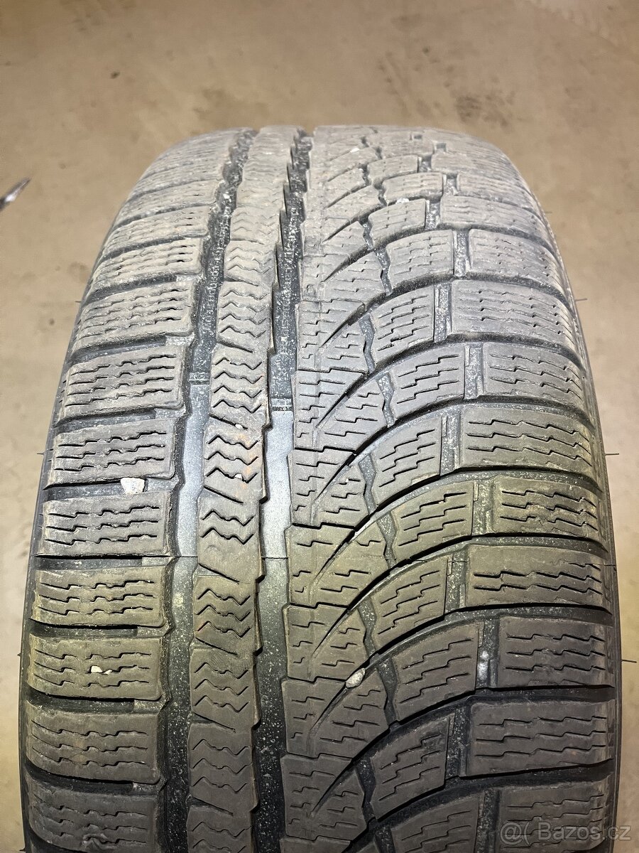 zimní pneu Nokian 235/55 R17