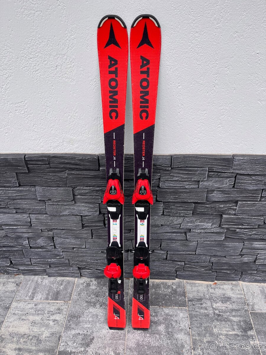 Prodám juniorské lyže Atomic redster J4 130 cm