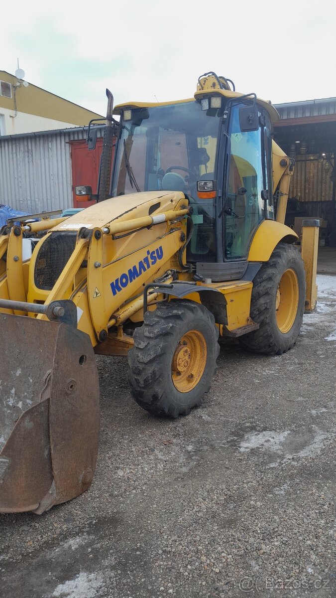 Komatsu WB 93R traktorbagr