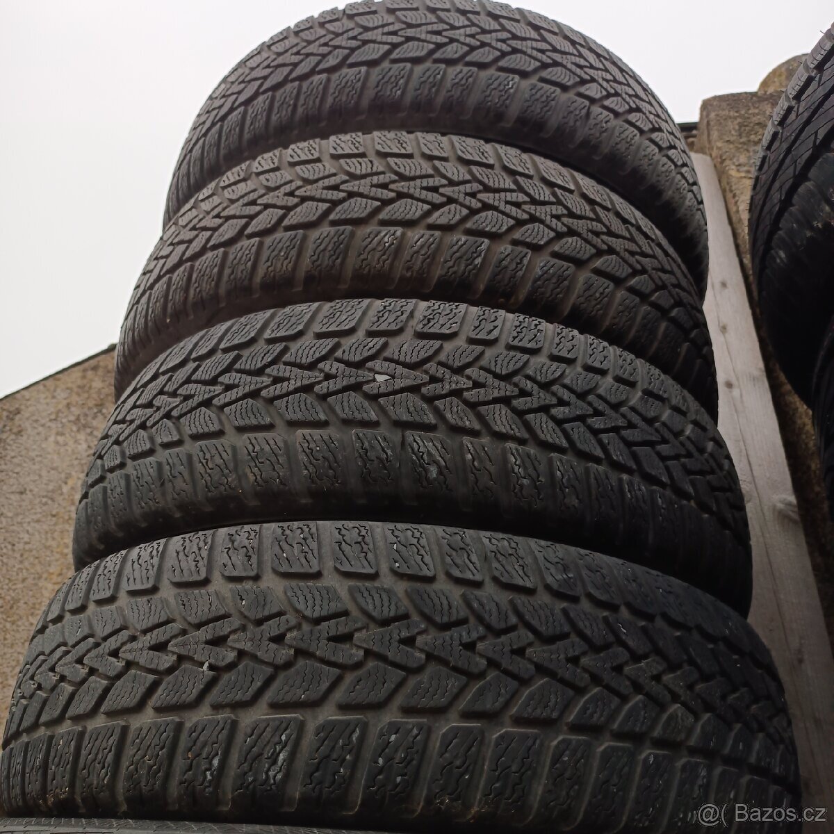 Zimní pneu DUNLOP 185/60 R15