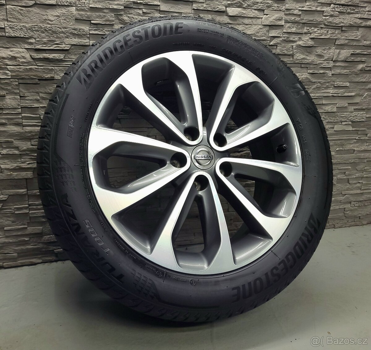 18" Originál Nissan Qashqai 5x114,3 letní pneu