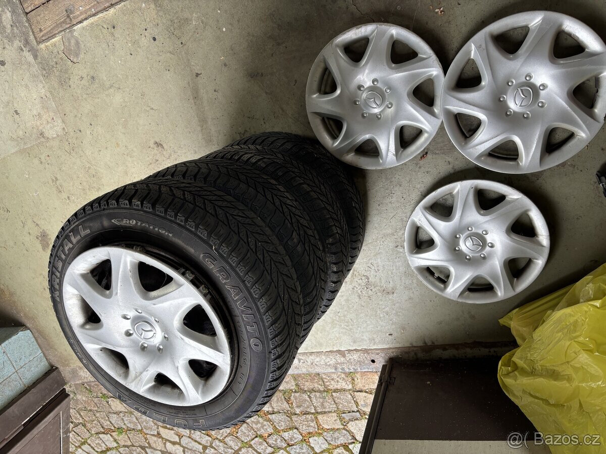 Mazda 323 - kola 175/65 R14 M+S včetně poklic