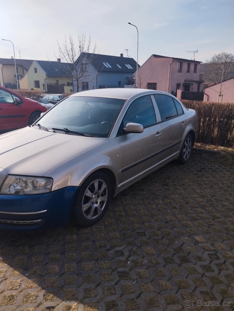 Dobrý den prodám Škoda Superb 1 1.9 96kw