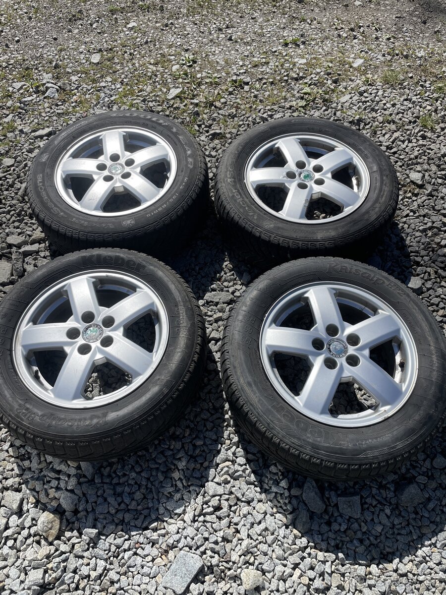 Alu kola Škoda 5x100 R15 pneu 195/65/15