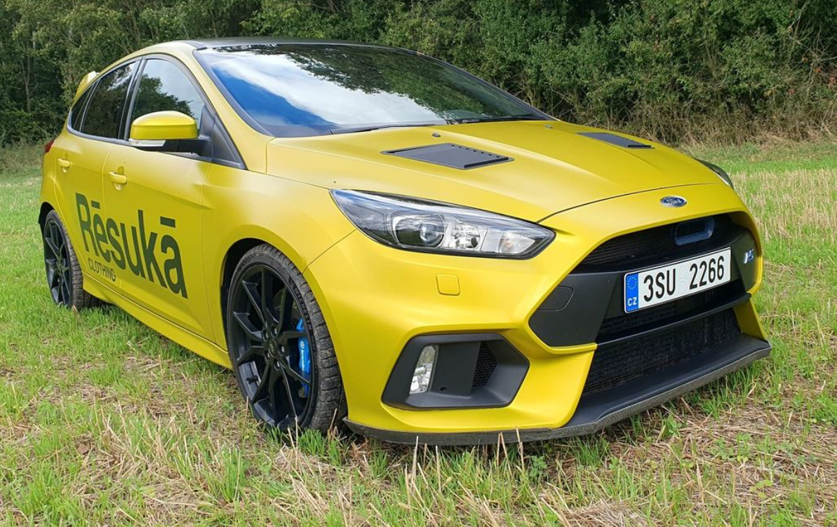 Ford Focus RS - Recaro, folie