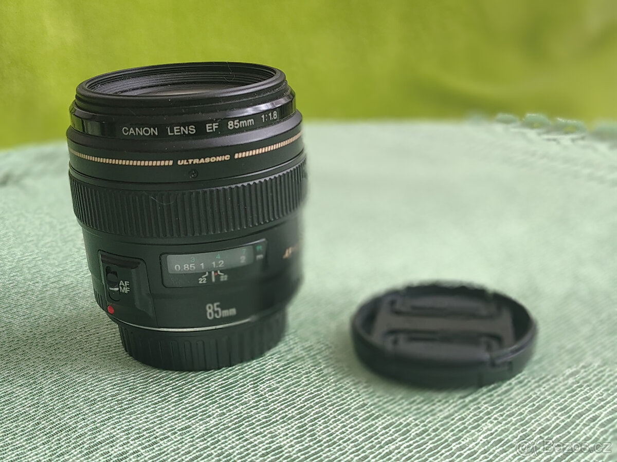 Canon 85mm f/1.8