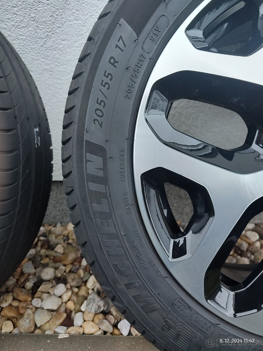 pneu letní 4ks MICHELIN PRIMACY 4+ 205/55 R17