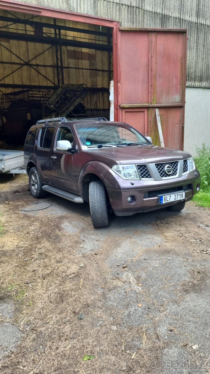 Nissan pathfinder