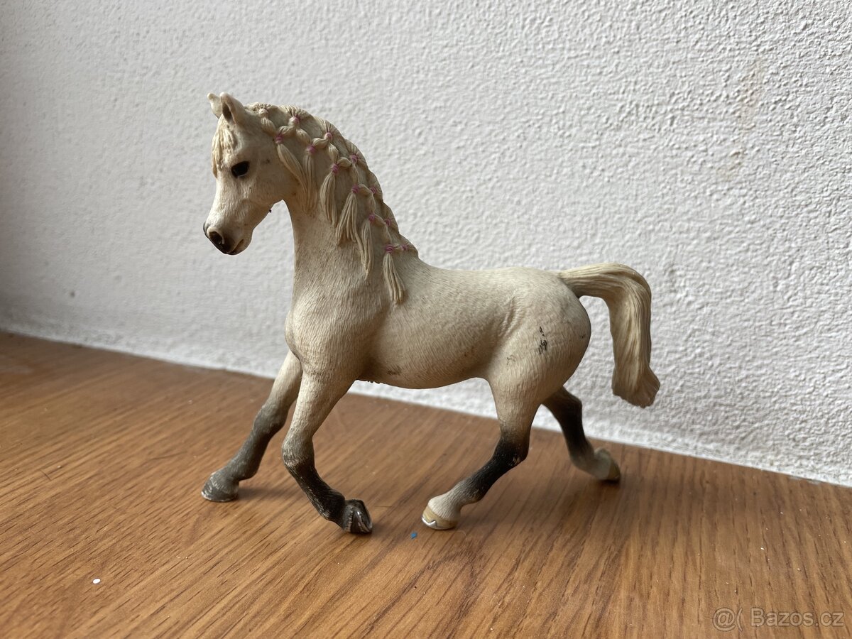 Schleich koně