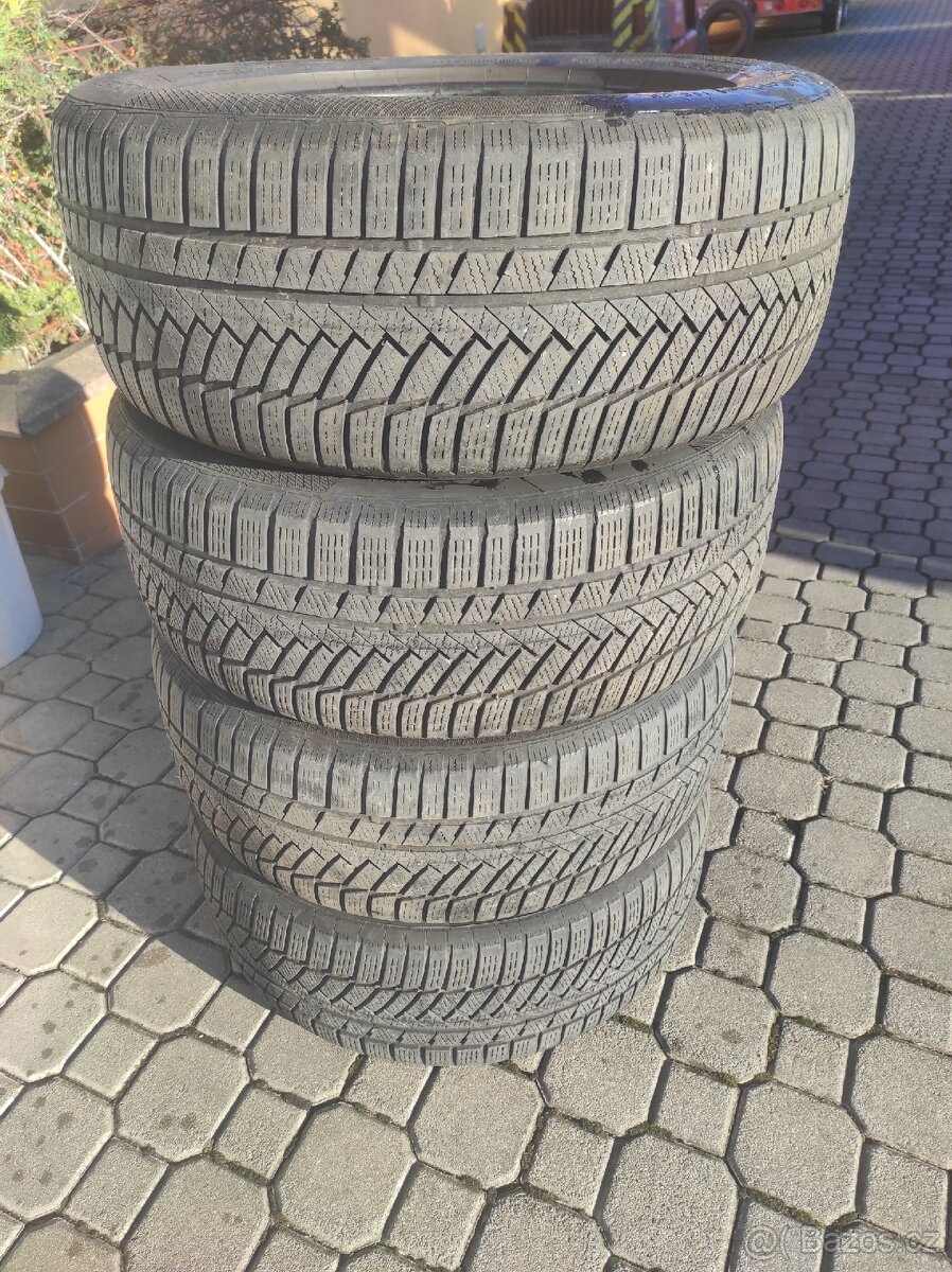 255/55 R18 109V CONTINENTAL WinterContact TS850P